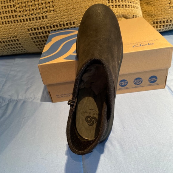 Clarks cloudsteppers black boots 8 - Picture 4 of 5